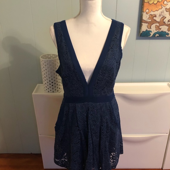 Free People Lace Dress NWT - Picture 2 of 2